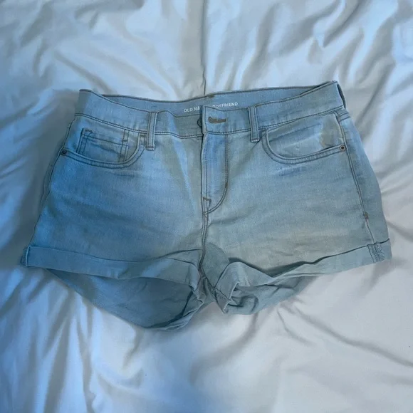 Old navy boyfriend shorts - Picture 4 of 6